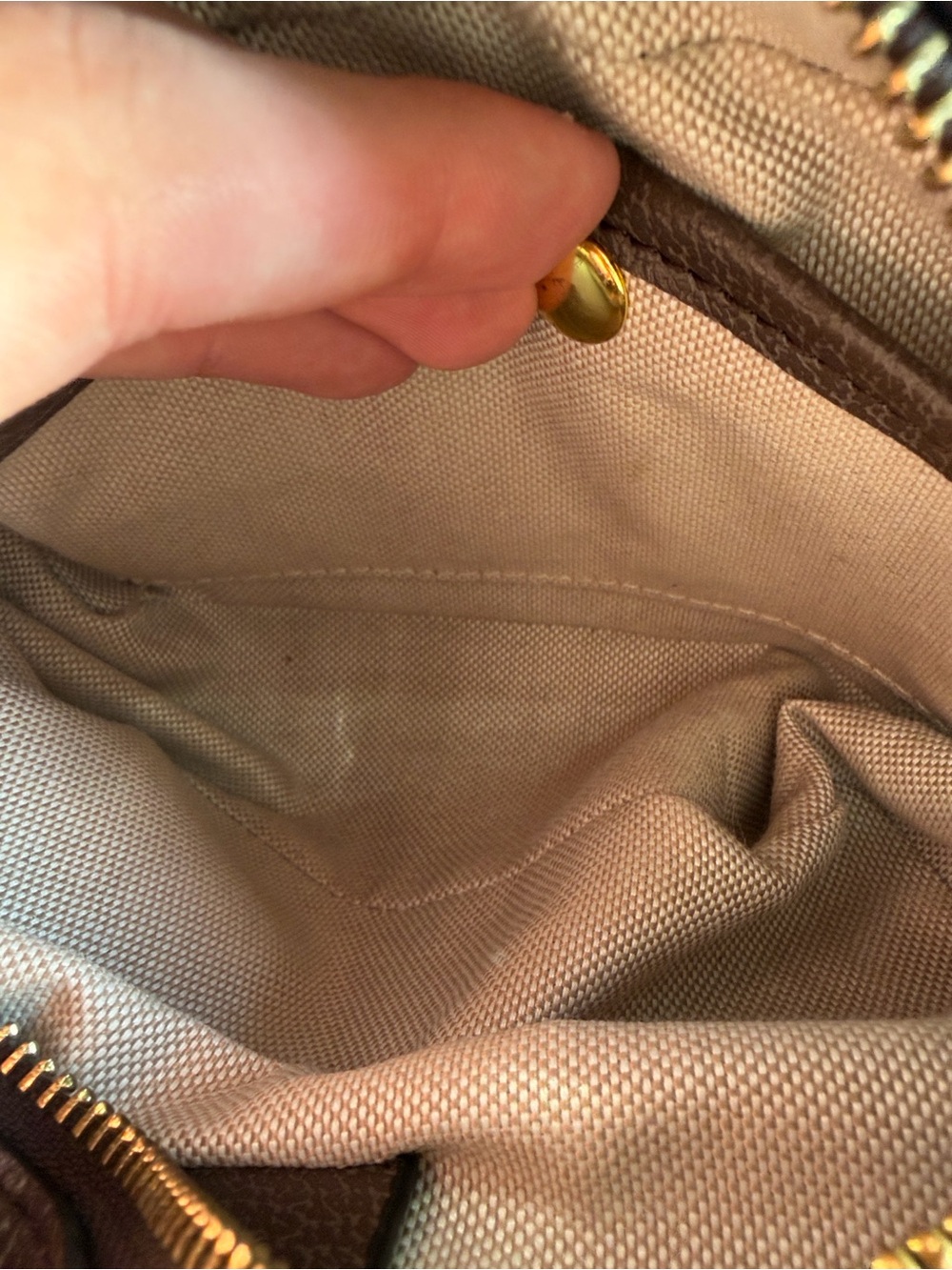 Beige Crossbody Bag with Green-Red Stripe Strap